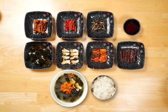 성게미역국 1